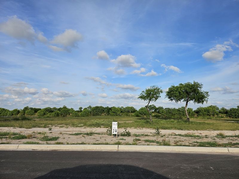 Photo of 1356 Giuseppe Verdi Ave at Lago Bello