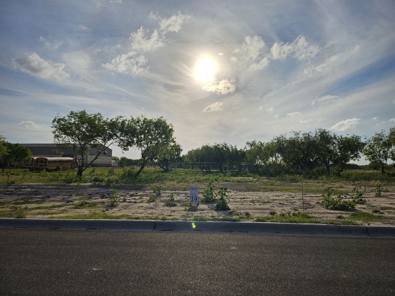 Photo of 1363 Giuseppe Verdi Ave at Lago Bello